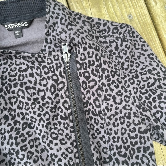 Leopard Print Asymmetrical Zip Moto Sweater Jacket Size S - Picture 6 of 9